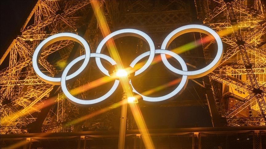 JO 2024: une banderole "Génocide Olympics" brandie lors du match Israël-Paraguay