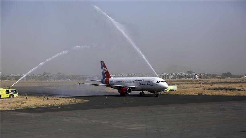 "الحوثي" تعلن استئناف الرحلات الجوية من صنعاء إلى مصر والهند