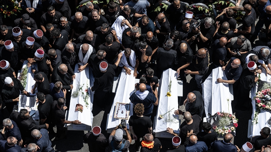Druze mourners protest Israeli ministers' presence at funeral after Golan attack