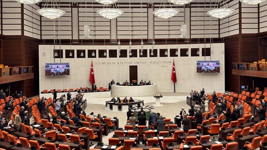 Turkish parliament adopts resolution that says Netanyahu’s speech to US Congress was picture of disgrace