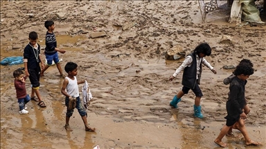 UN: Stotine porodica pogođeno jakim kišama u ratom razorenom Jemenu