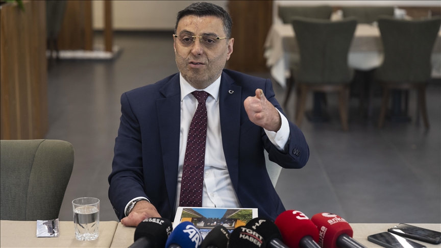 AK Parti'li Bayram, Venezuela'daki devlet başkanı seçiminin "şeffaf" olduğunu belirtti