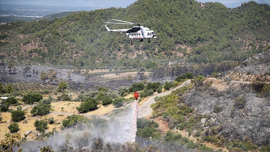 Antalya'da ormanlık alanda çıkan yangın kontrol altına alındı
