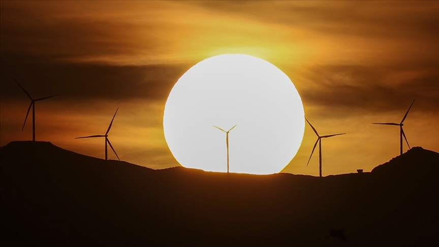 AB'nin yılın ilk yarısındaki elektrik üretiminde rüzgar ve güneş, fosil yakıtları ilk kez geride bıraktı