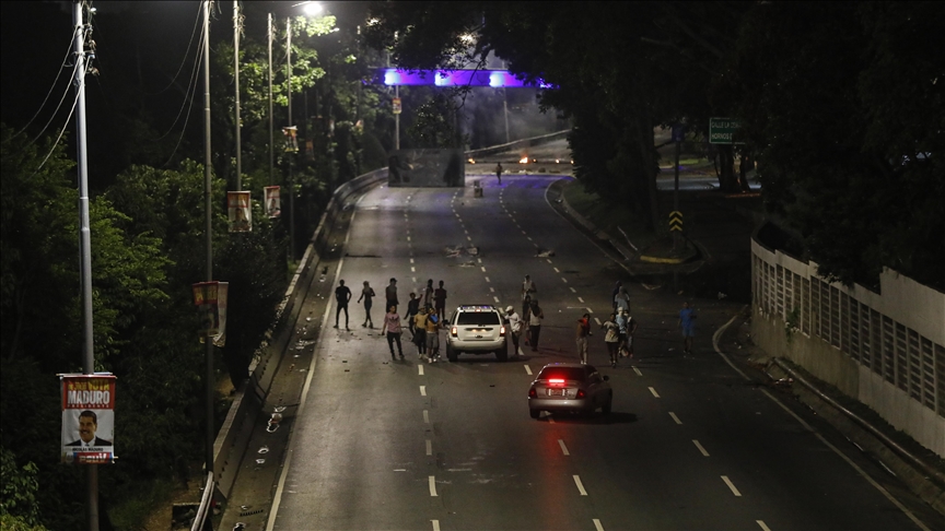 At least 1 dead during protest in Venezuela against Maduro's reelection