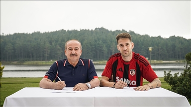 Gaziantep FK, İspanyol stoper Enric Saborit ile bir yıllık sözleşme imzaladı 