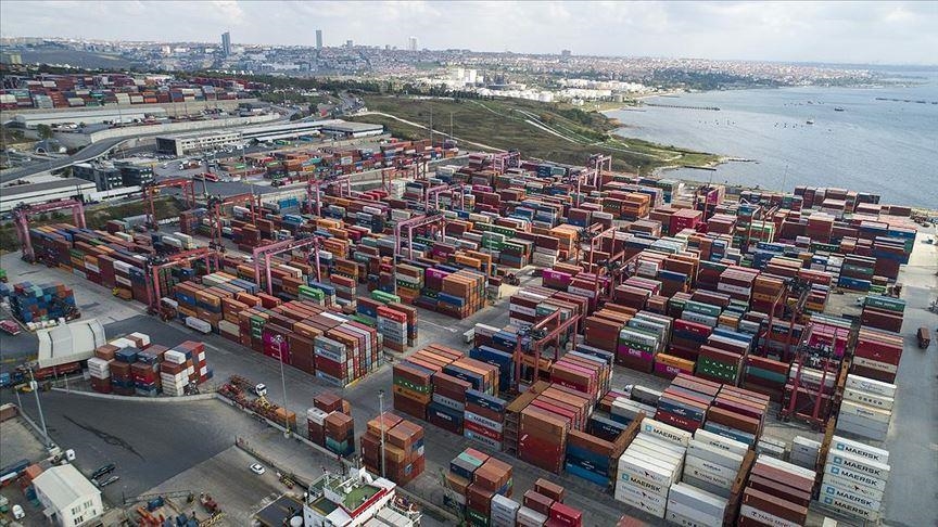 Türkiye's foreign trade deficit narrows by 30.5% in H1