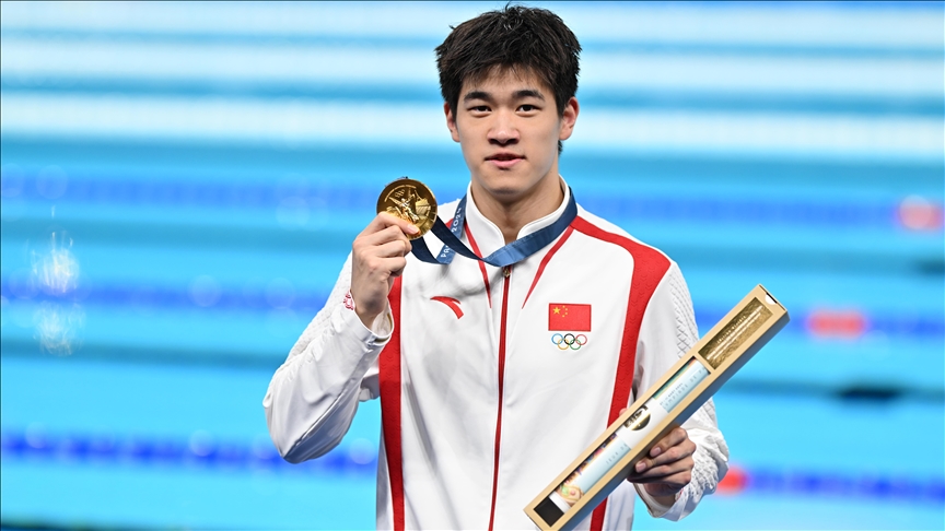 Çinli Zhanle Pan, Olimpiyat Oyunları'nda 100 metre serbestte dünya rekoru kırarak altın madalya kazandı