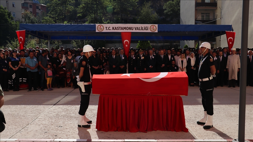 Kastamonu'da şehit olan polis memuru Ahmet Şahan için tören düzenlendi