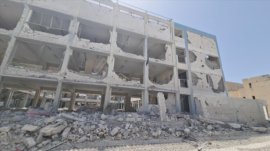 Israeli army bombs university in Gaza City, destroying campus buildings