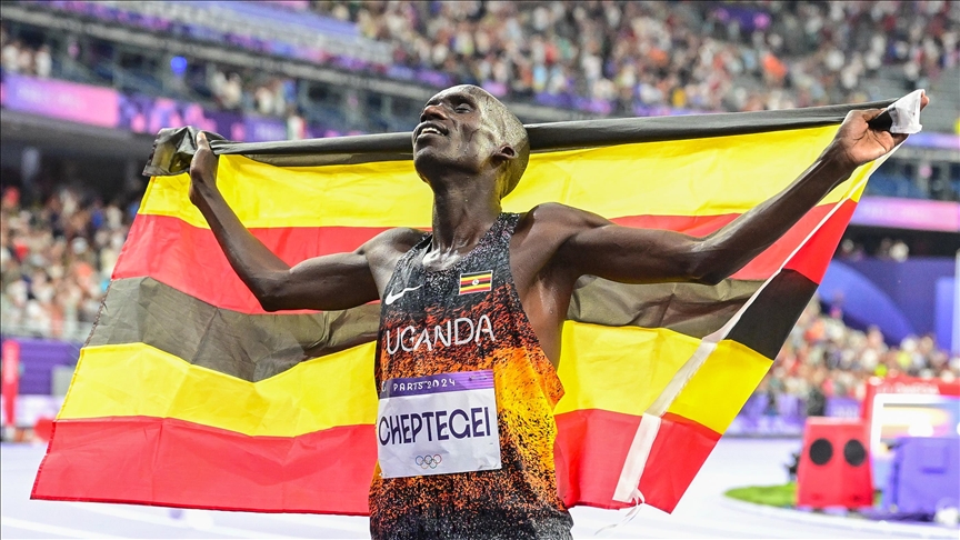 JO 2024: l’Ougandais Joshua Cheptegei sacré champion olympique sur 10 000 mètres