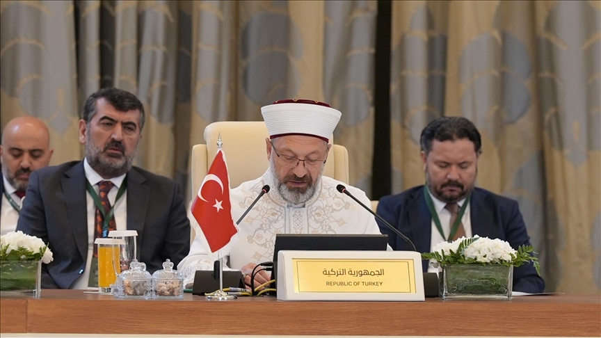 Diyanet İşleri Başkanı Erbaş: Başta Filistin olmak üzere, dünyanın herkes için daha güvenli bir yer olmasını diliyorum