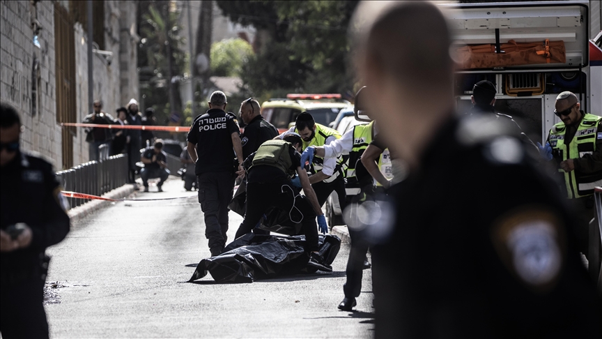 مقتل إسرائيليين اثنين وإصابة 2 آخرين في عملية طعن قرب تل أبيب