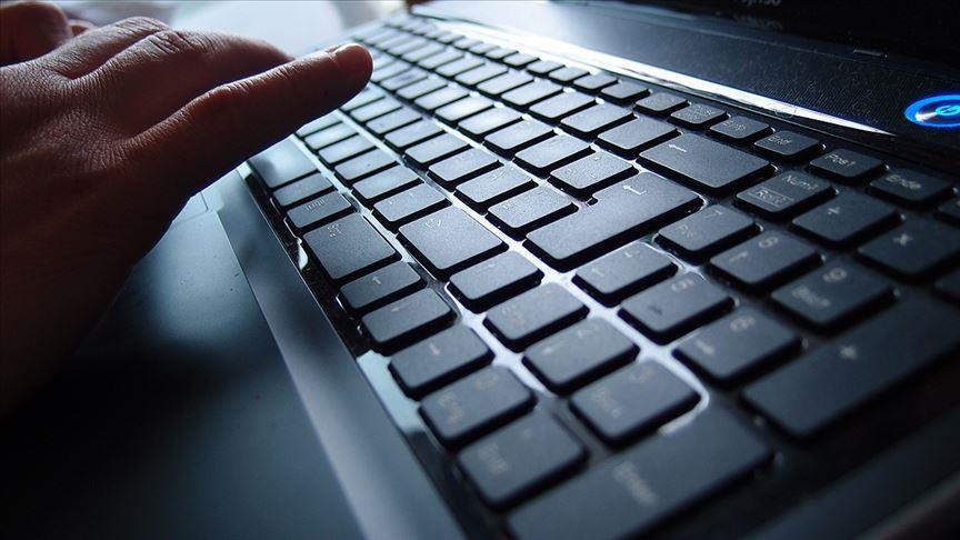 Online trading platforms down on Monday