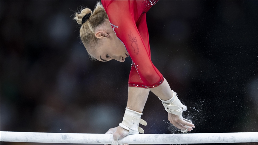 D'Amato becomes Italy's 1st ever Olympic champion in women's gymnastics