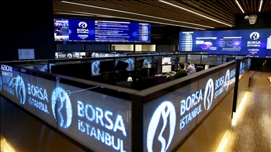 Turkish stock exchange down 5.5% on Monday