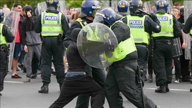 Royaume-Uni : 92 arrestations après des violences commises par des extrémistes de droite
