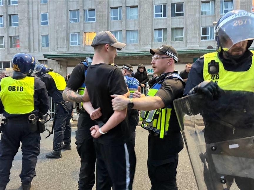 Le bureau des droits de l'homme de l'ONU exprime son inquiétude face aux manifestations violentes au Royaume-Uni