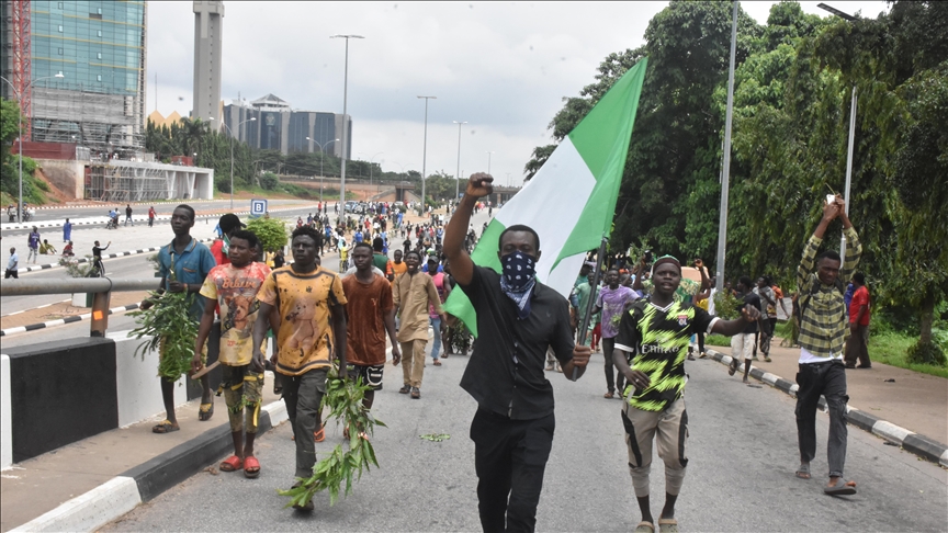 Nigéria : l'appel au dialogue du président ne réussit pas à apaiser les tensions