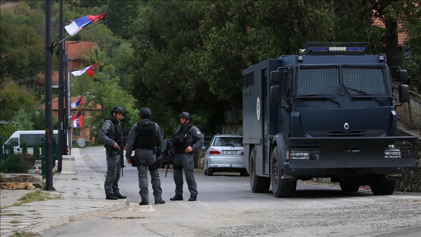 Kosovo Serbs protest arrest of 5 war crime suspects