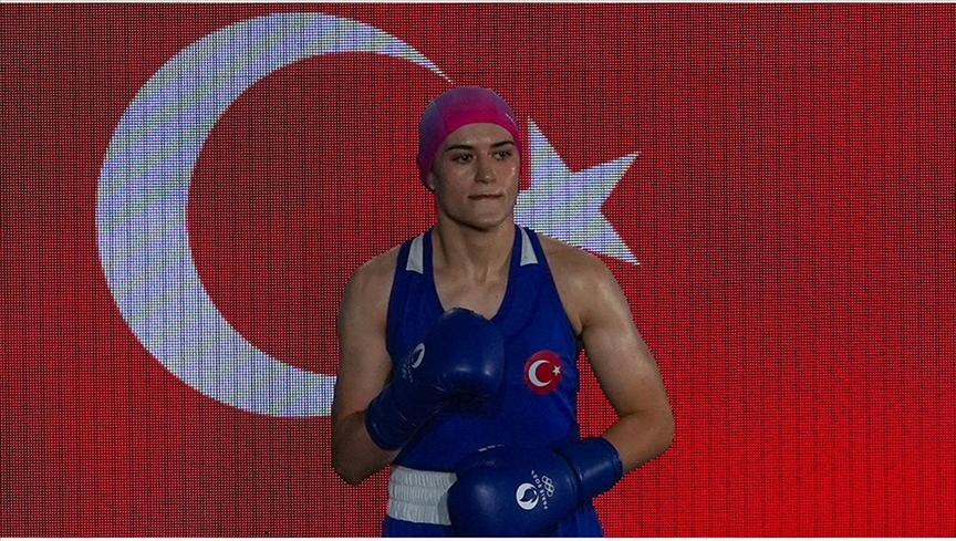 Milli boksör Esra Yıldız Kahraman, Olimpiyat Oyunları'nda bronz madalya kazandı