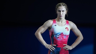 JO Paris 2024: La lutteuse turque Cavusoglu remporte la médaille de bronze, la troisième pour la Türkiye