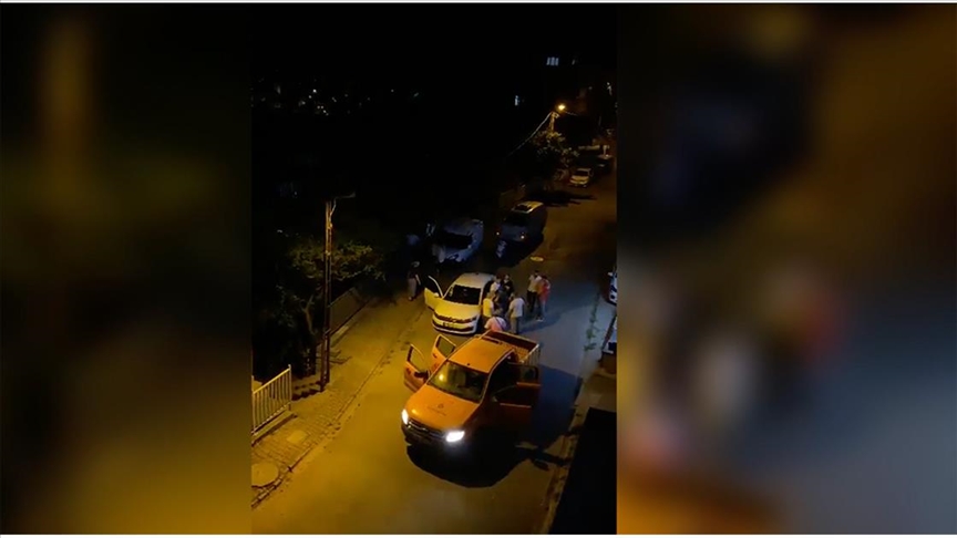 Ümraniye'de İBB aracı tarafından yolu kesilen otomobilin sürücüsü darbedildi