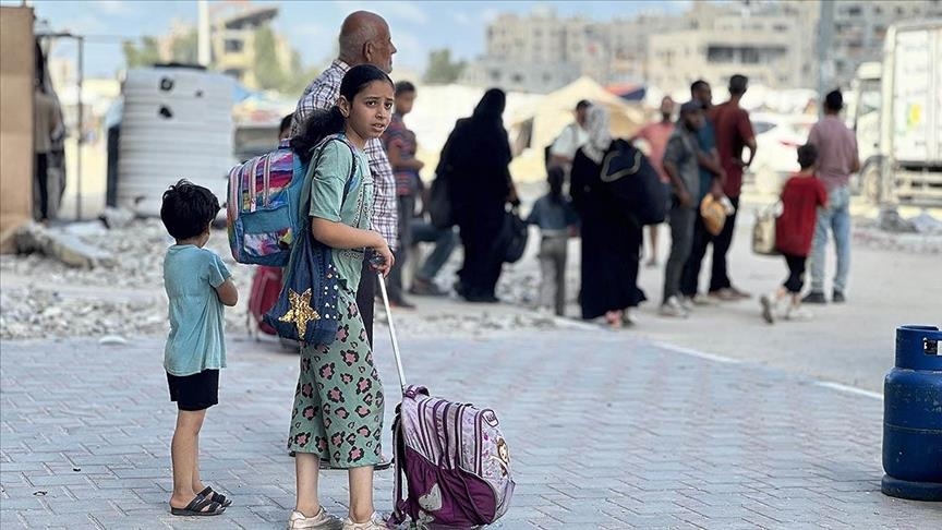 Over 75,000 Palestinian displaced in southwest Gaza in past few days: UN official