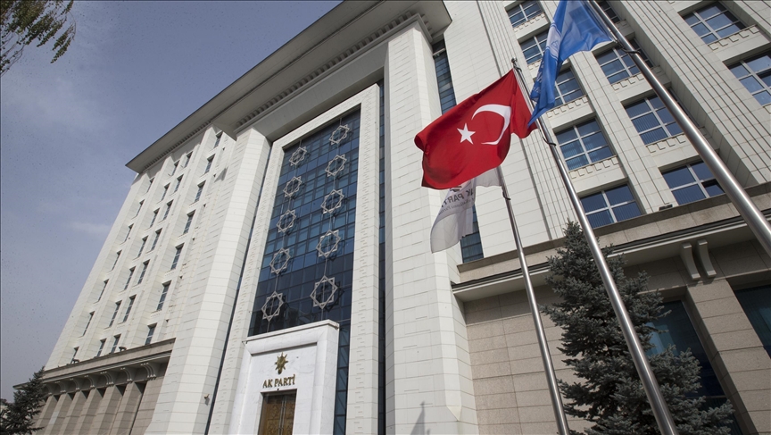 AK Parti ekim ayında yeni anayasa çalışmalarına başlayacak 