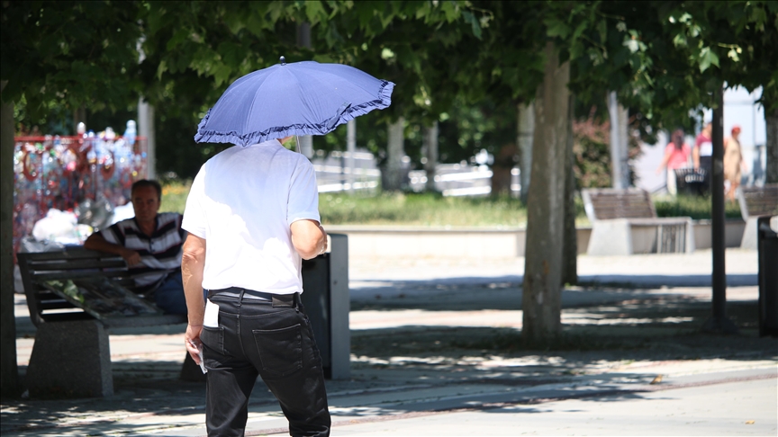 Belgium issues 'Orange alert' as meteorological office warns of extreme heat for 2 days