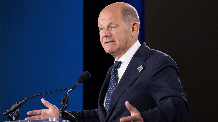 German Chancellor Scholz holds phone call with Iranian President Pezeshkian, calls for restraint