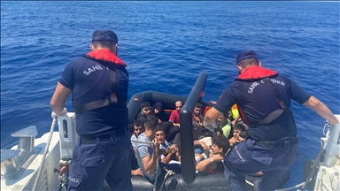 Türkiye rescues 22 irregular migrants