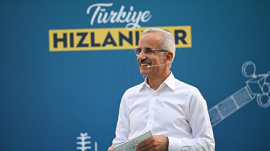 Ulaştırma ve Altyapı Bakanı Uraloğlu: Instagramı kapatma sebeplerimizin genel karşılığını aldık