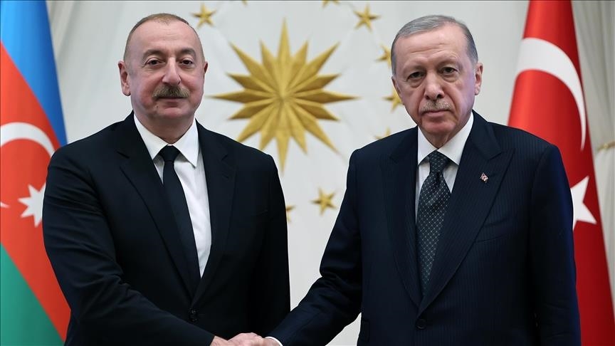 أردوغان وعلييف يبحثان العلاقات الثنائية والتطورات الإقليمية والدولية