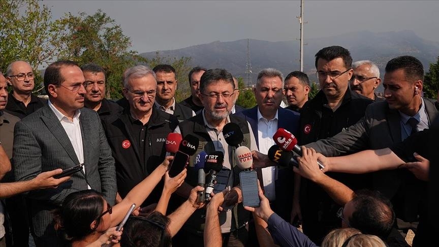 Wezîrê Çandinî û Daristanê Yumakli: "69 şewat hildane bin kontrolê, 6 şewatên ku hê vêdikevin, hene"