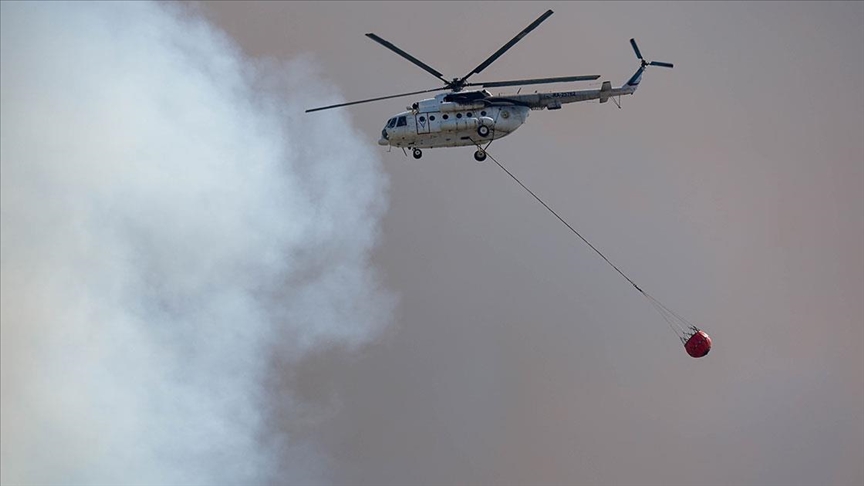 MSB 13 helikopterle orman yangınlarını söndürme çalışmalarına destek veriyor