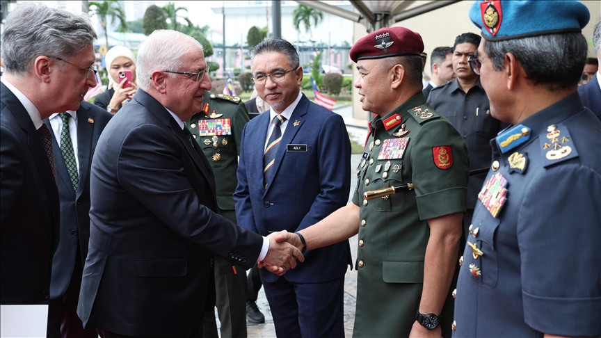 Turkish, Malaysian defense chiefs meet as part of official visit to bolster bilateral ties