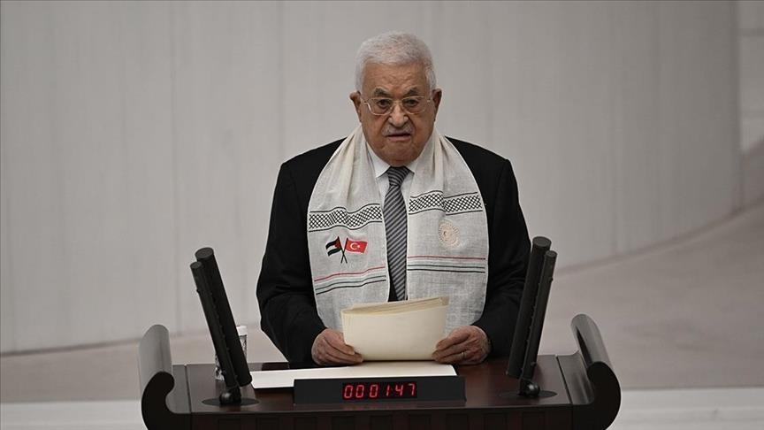 عباس يؤكد أن مبادرته للتوجه إلى غزة تهدف لـ"وقف عدوان" إسرائيل