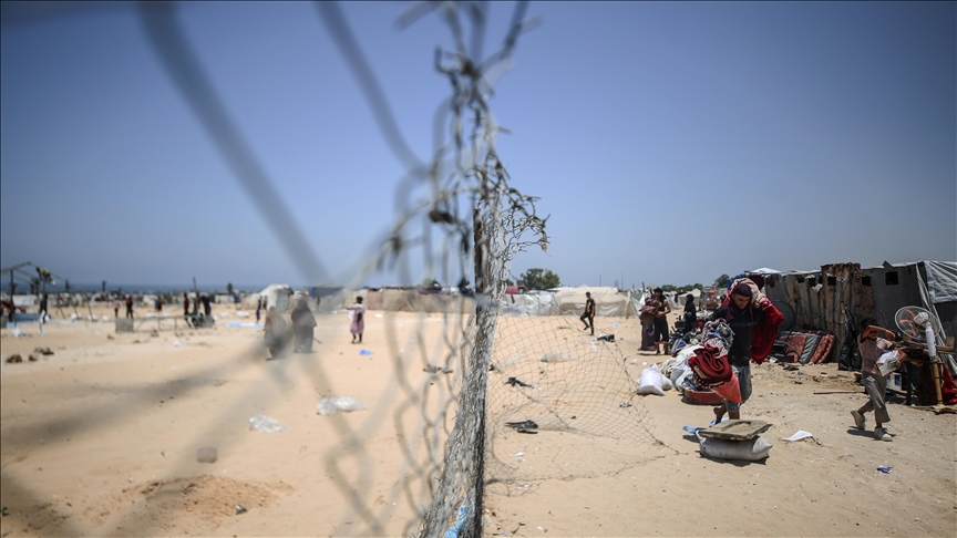 Around 30,000 Gazans packed in every square kilometer of Israel-designated ‘safe zone’