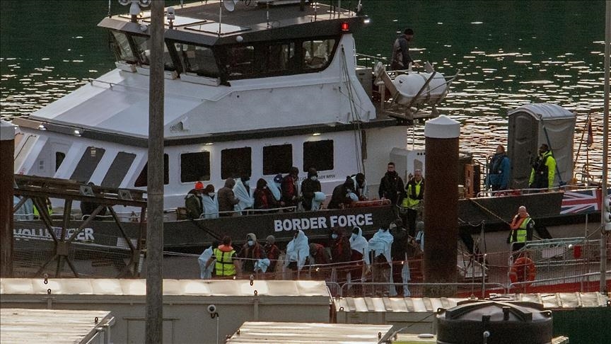 UK sees 26% drop in irregular migration, but small boat crossings remain high