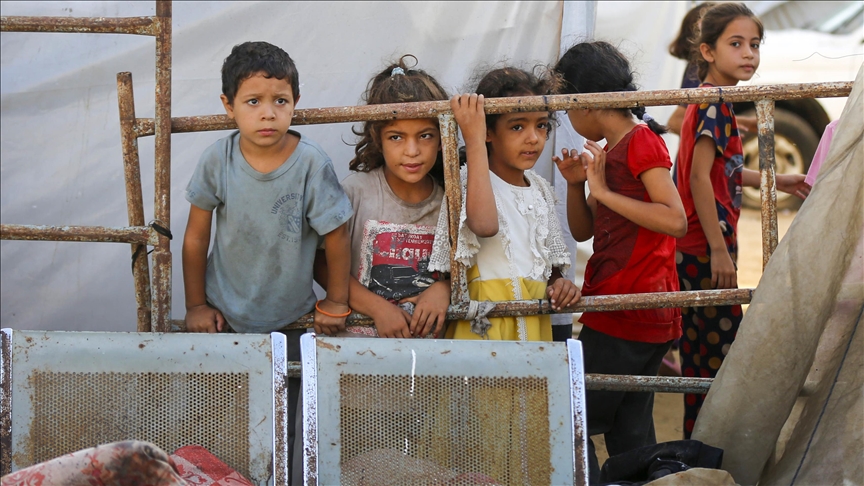Uluslararası STK'lar, İsrail'in Deyr el-Belah'taki sivilleri göçe zorlamasına tepki gösterdi