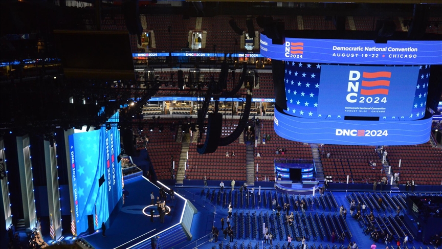 Pro-Palestinian delegates blocked from speaking at Democratic convention as pro-Israeli voices take the stage
