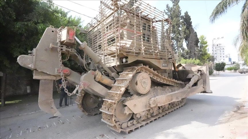 Israeli army tells Palestinian family after destroying their house