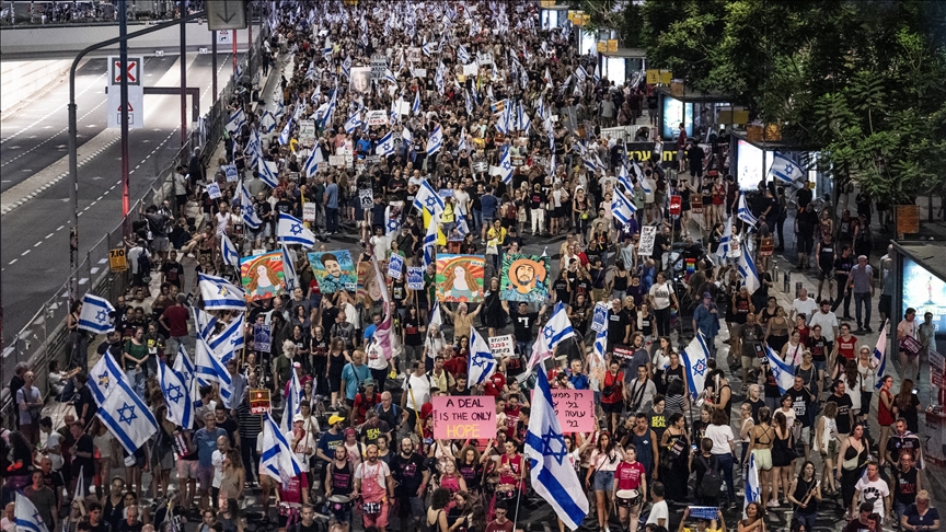 Thousands of Israeli protesters demand immediate hostage swap deal with Palestinians