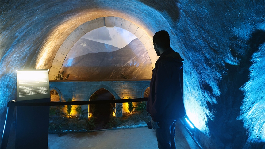 Kayseri'deki Su Medeniyetleri Galerisi ziyaretçilerini sıcak havada serinletiyor