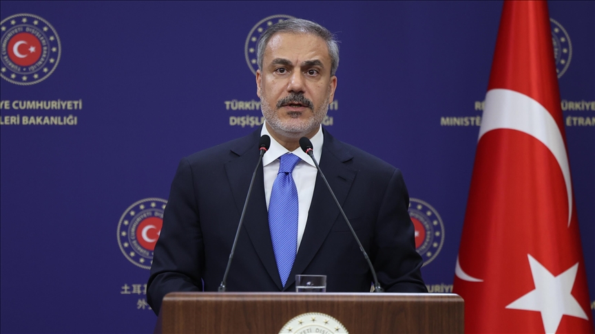 Turkish foreign minister congratulates his Iranian counterpart on formal assumption of office