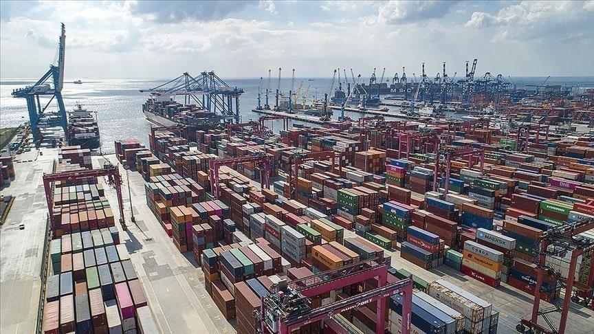 Türkiye’s trade gap narrows sharply by 41.8% in July