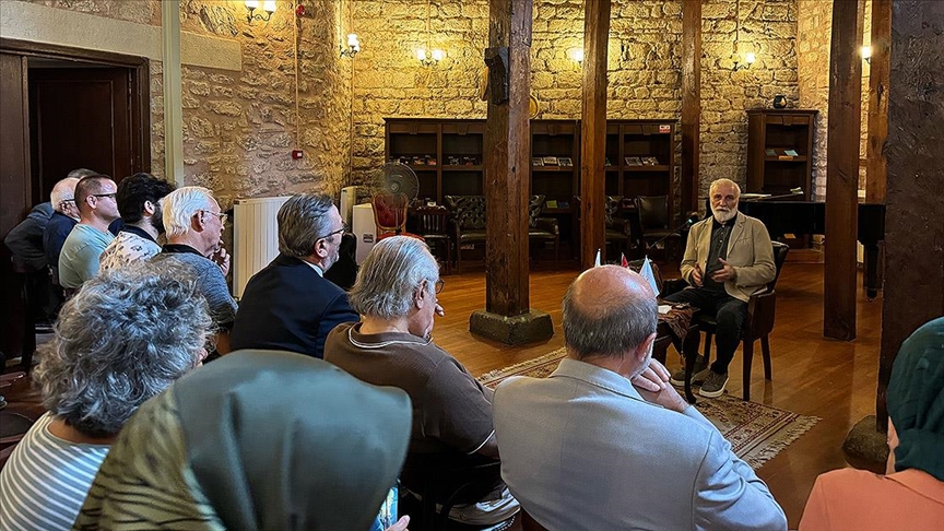 Hasan Kaçan, Alay Köşkü'nde "İstanbul Mizahı"nı anlattı