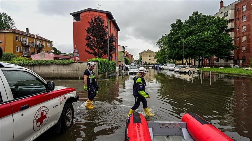 Italie : deux personnes disparues après des inondations et des glissements de terrain dans le sud du pays