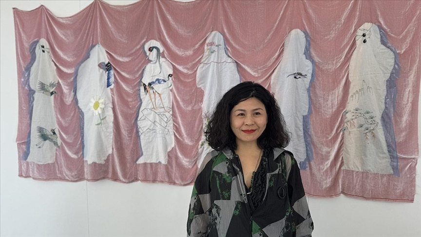 Çinli sanatçı Ying Xinxun'un "Semboller ve Nakış" sergisi Gate 27'de açıldı